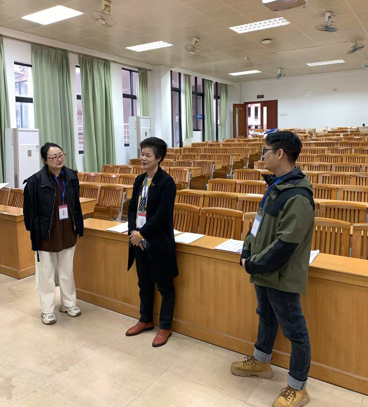 全国计算机等级考试领导巡查.jpg